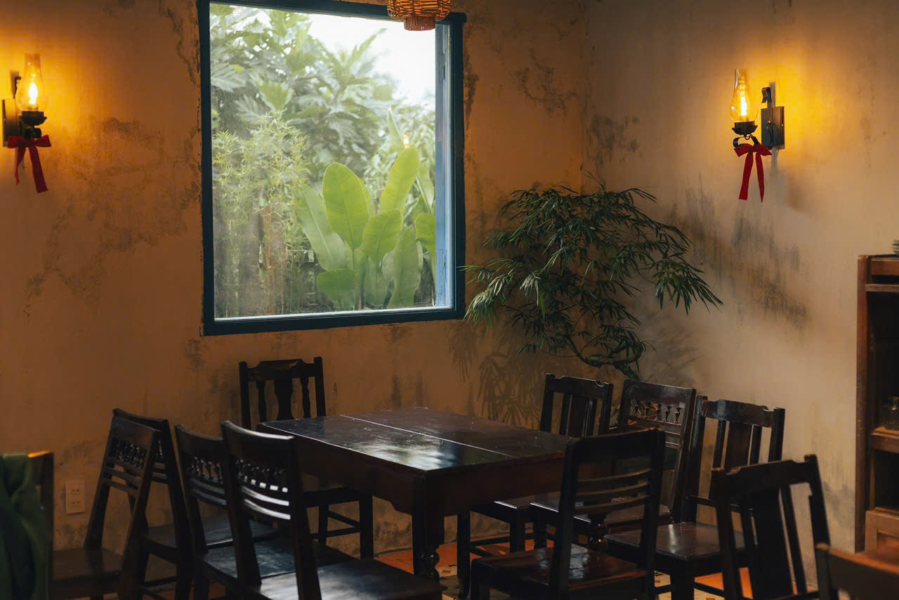 Quán cafe sân vườn được cải tạo từ căn nhà hoang - Hình ảnh 7
