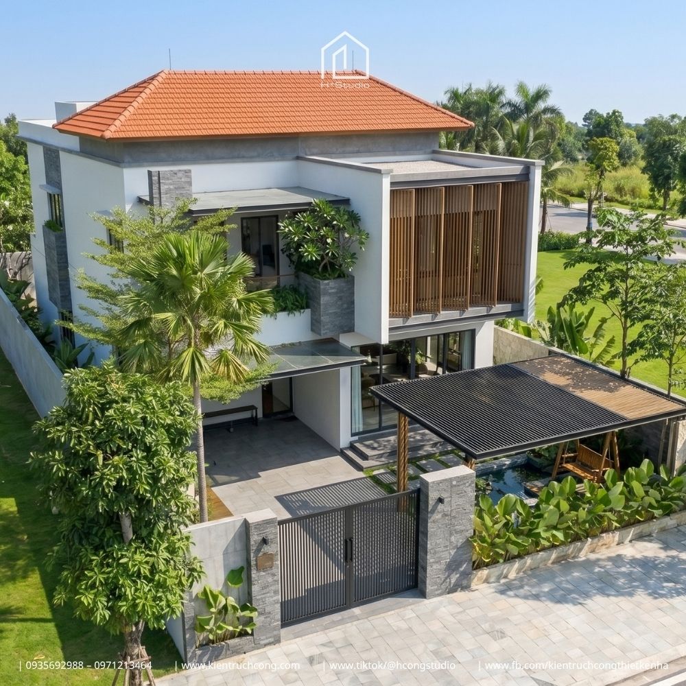 Biệt thự 2 tầng 10x25m hiện đại: Không gian sống xanh với sân vườn và hồ cá thư giãn - Hình ảnh 7
